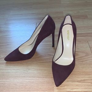 Nine West leather pointed toe heels burgundy size 9M